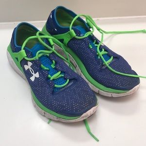 Boys Under Armor lightweight Sneakers size 5.5